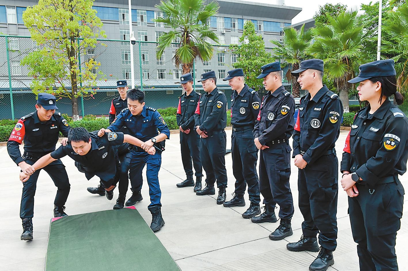 峨山县公安局开展警务实战技能培训