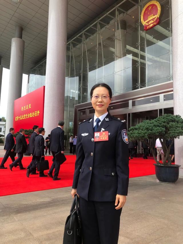 省党代会代表吴微微:为打造更高水平的平安浙江贡献刑侦力量