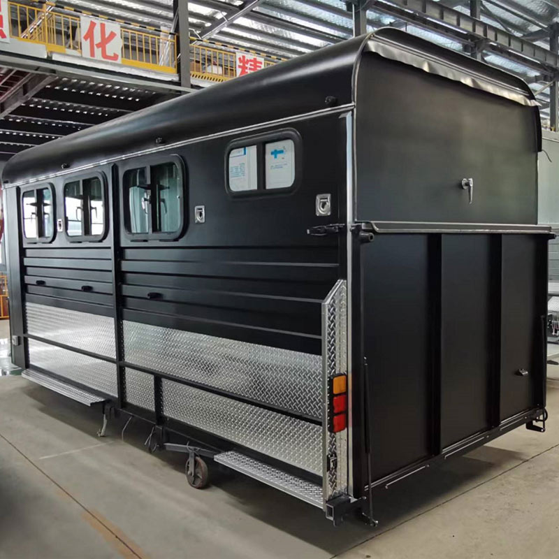 拖挂式运马车案例,装马车,宠物车,马术装备用车案例参考