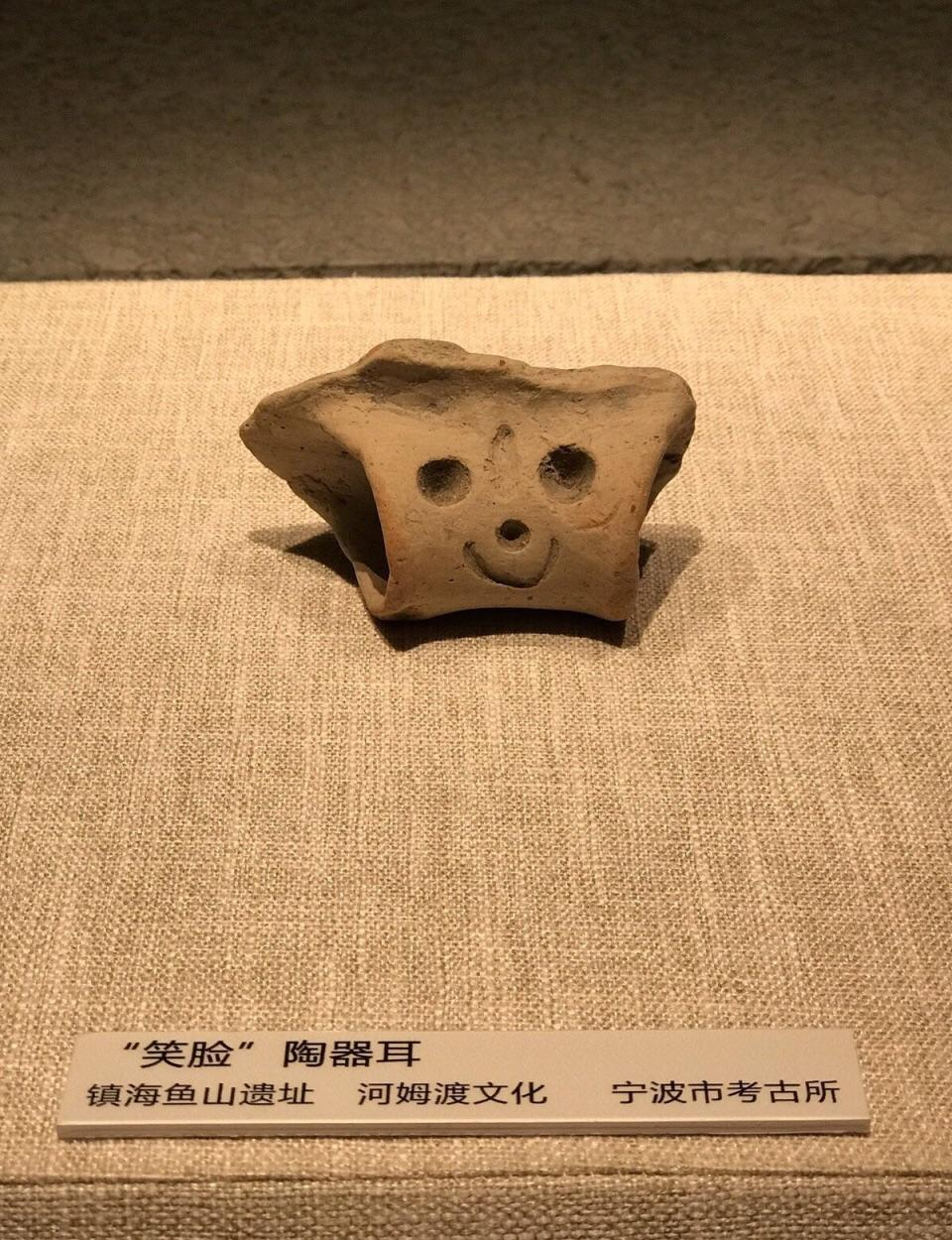 史前雕塑艺术的魅力与多样性:穿越时空的微笑