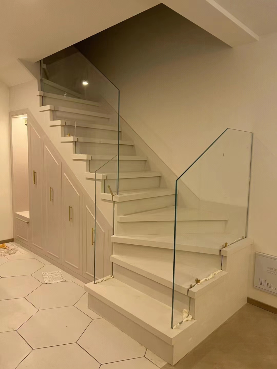 上海岩板全屋整装网红岩板悬浮楼梯效果展示上海邦大岩板批发加工