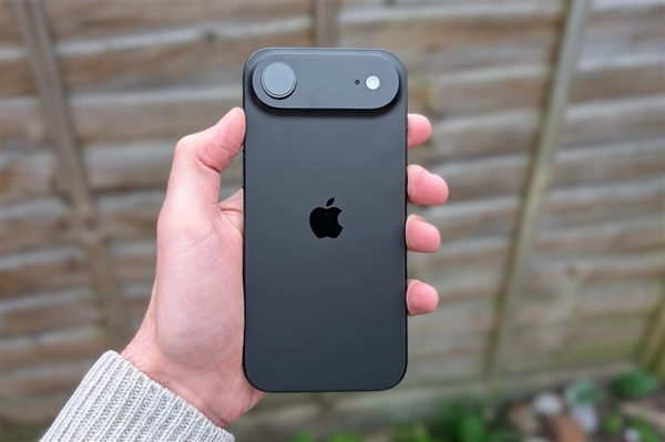iPhone Air 2外观首秀：告别单摄 补齐影像短板