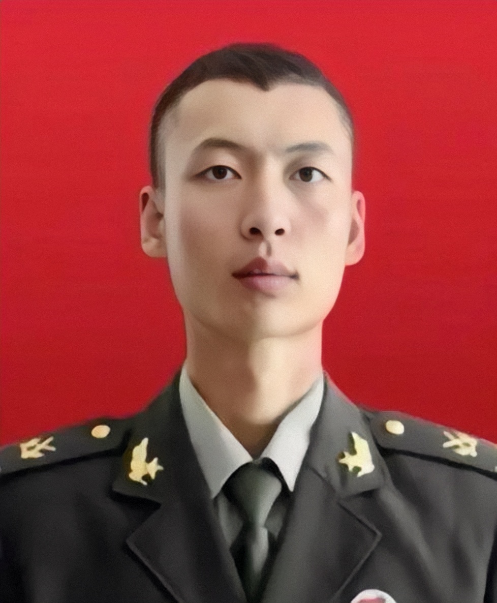 英雄肖思远的手机解锁,给父母留个念想