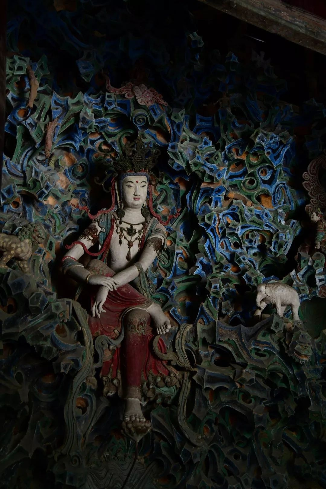 探访古城|被鲁迅赞誉"东方美神" 的隆兴寺倒坐观音