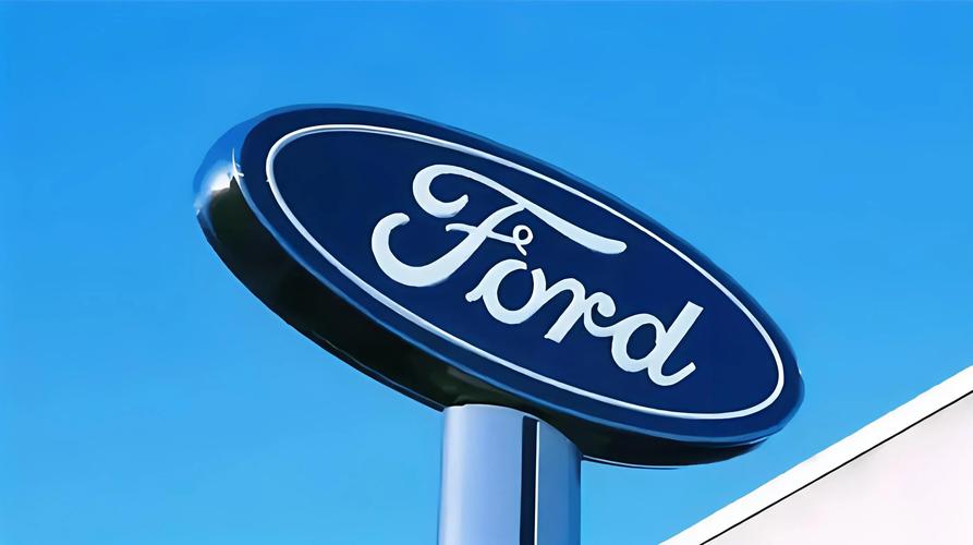 在汽车行业中,众多汽车品牌选择使用英文字母作为其车标,以下是一些广