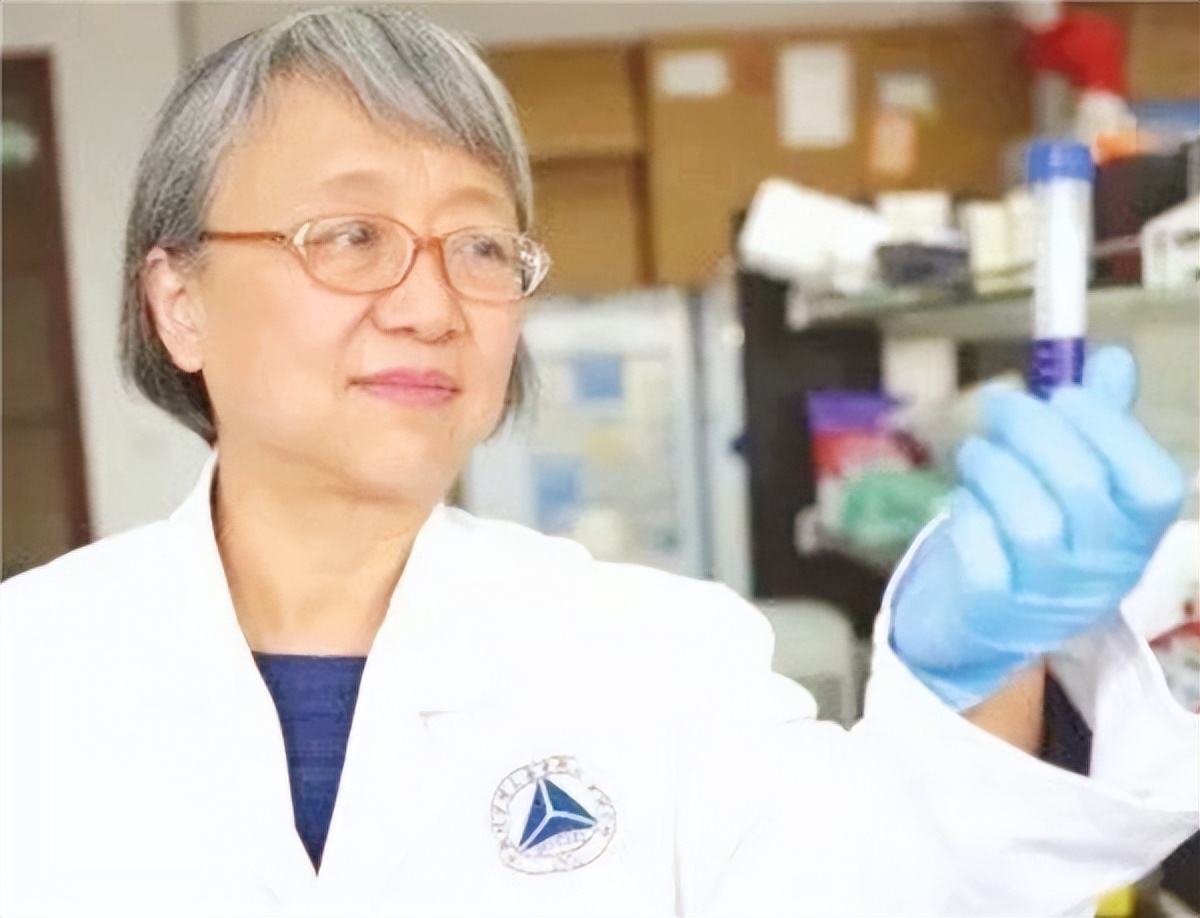 上海首个高考状元袁钧瑛:公派留美后拒不回来,年老却想落叶归根