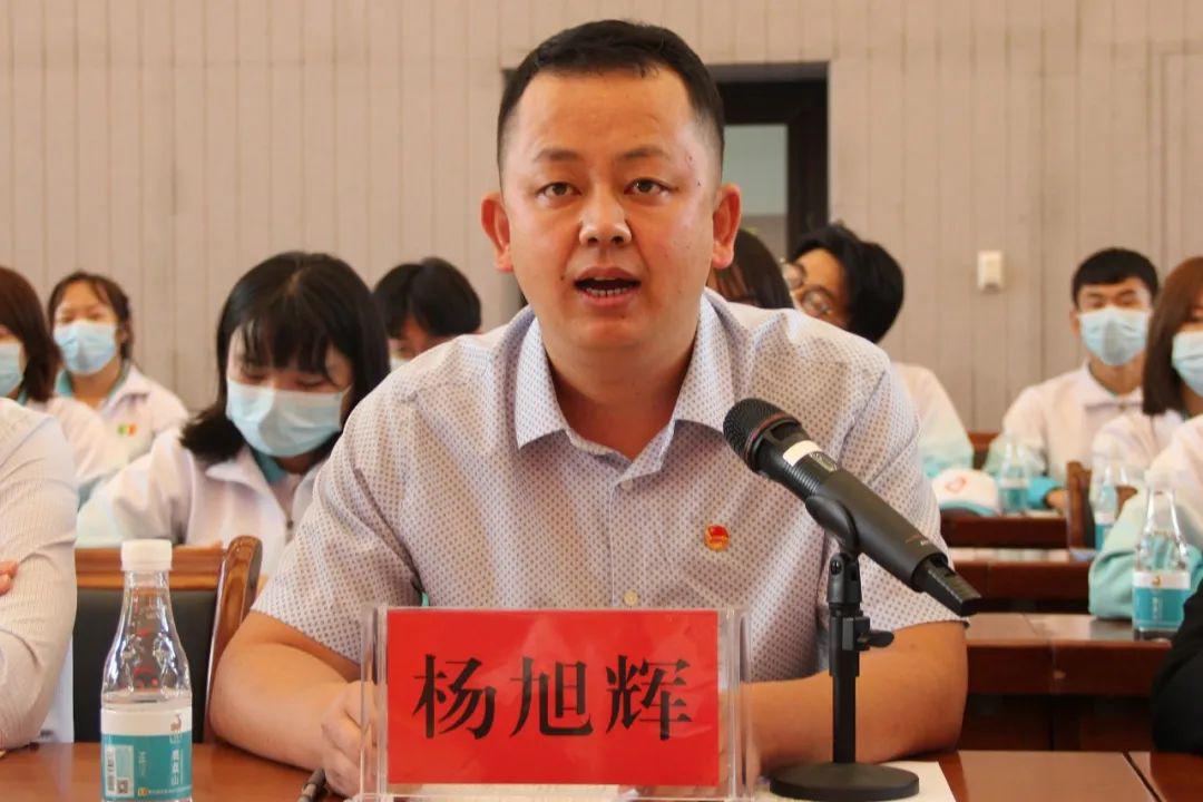 石嘴山市团委书记杨旭辉发言