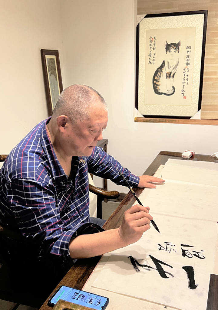 "醒酒屋"里醒人生 李杭育把8年的日记写成一部18万字小说