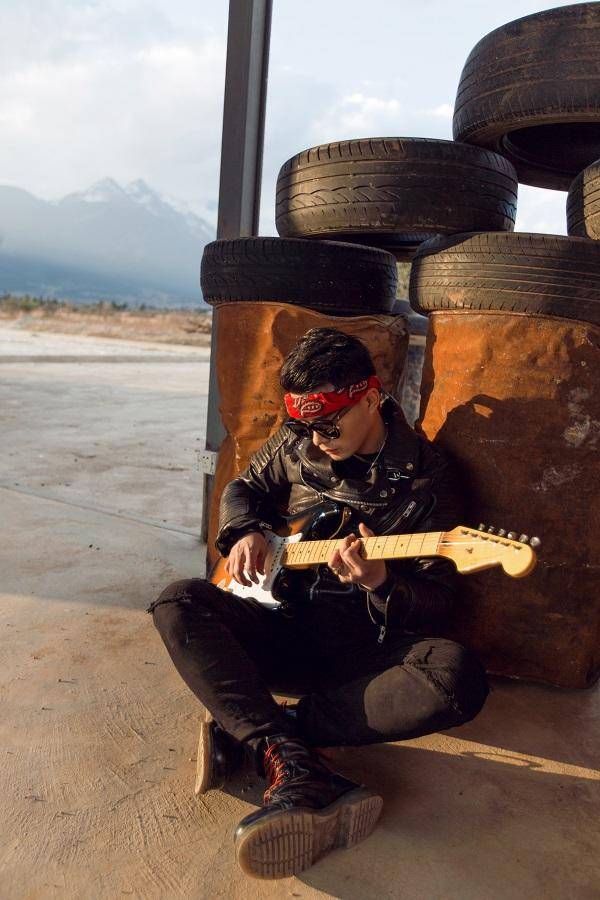 对话|"好声音"谭轩辕:从歌手到原创音乐人的"无名之路"