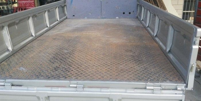 货车车厢底板铺什么好