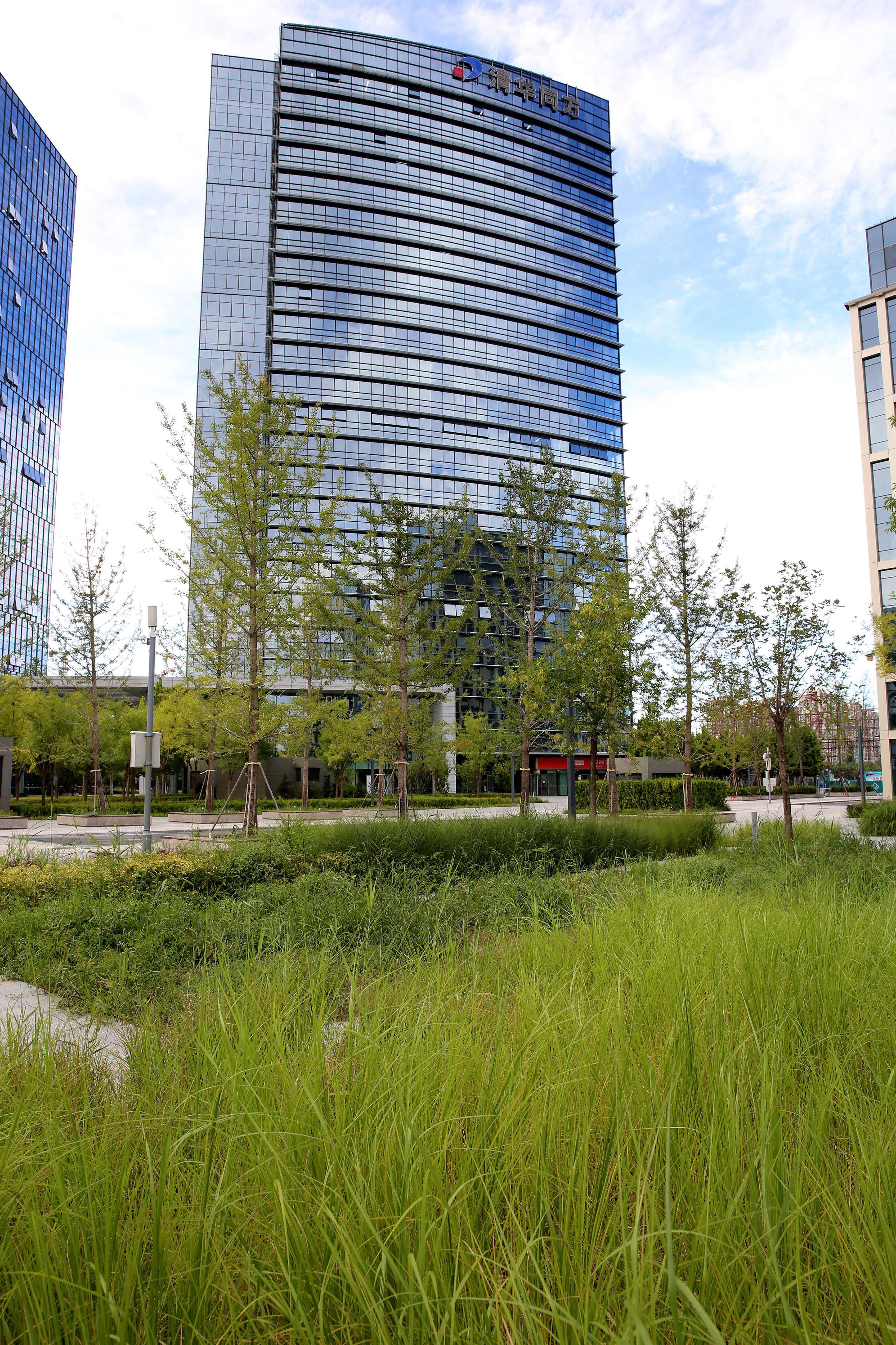 建筑之美!游信创园,逛通明湖;压了几十张照片,一起发出去