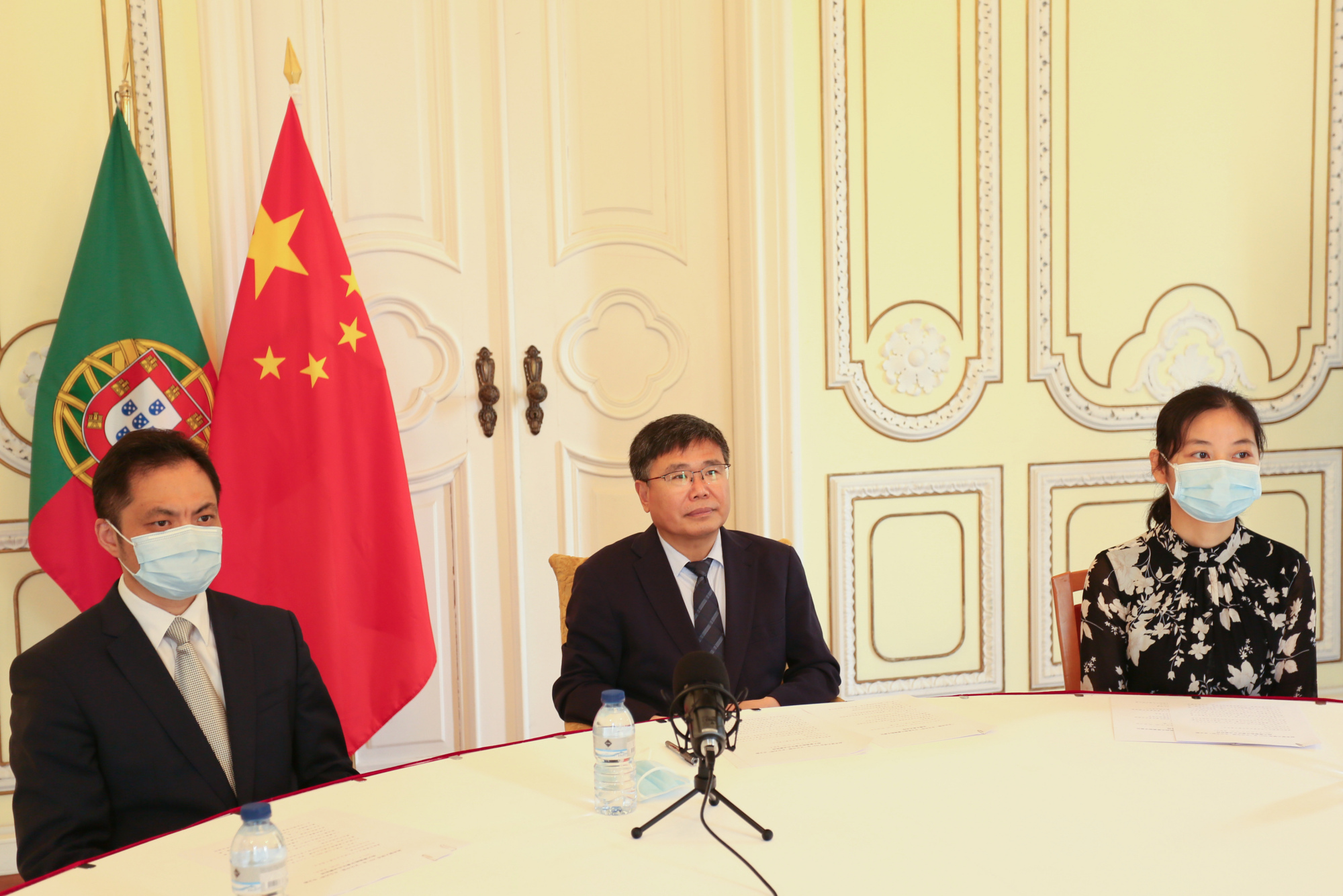 驻葡萄牙大使赵本堂在线出席2021年"文化中国·水立方杯"中文歌曲大赛