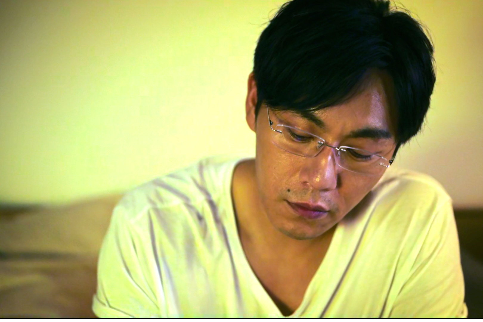 《隐秘的角落》:看上去斯文老实的张东升为什么杀了那么多人