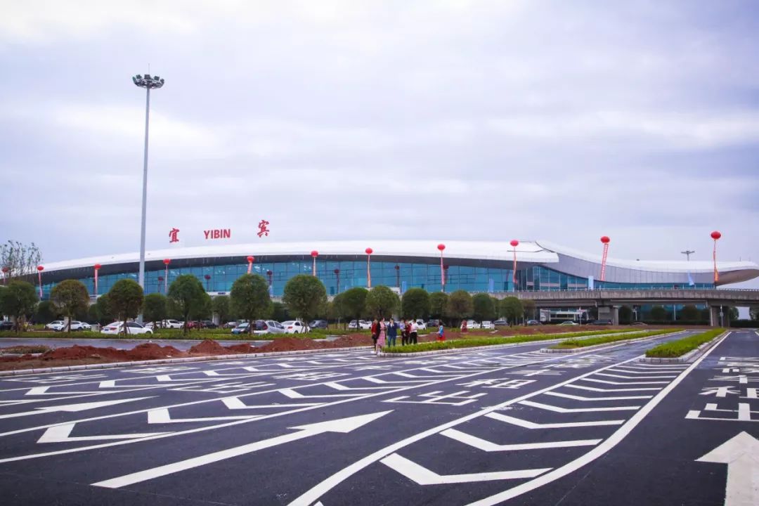 四川宜宾菜坝机场航班表和大巴专线公交乘坐线路及其运行时间