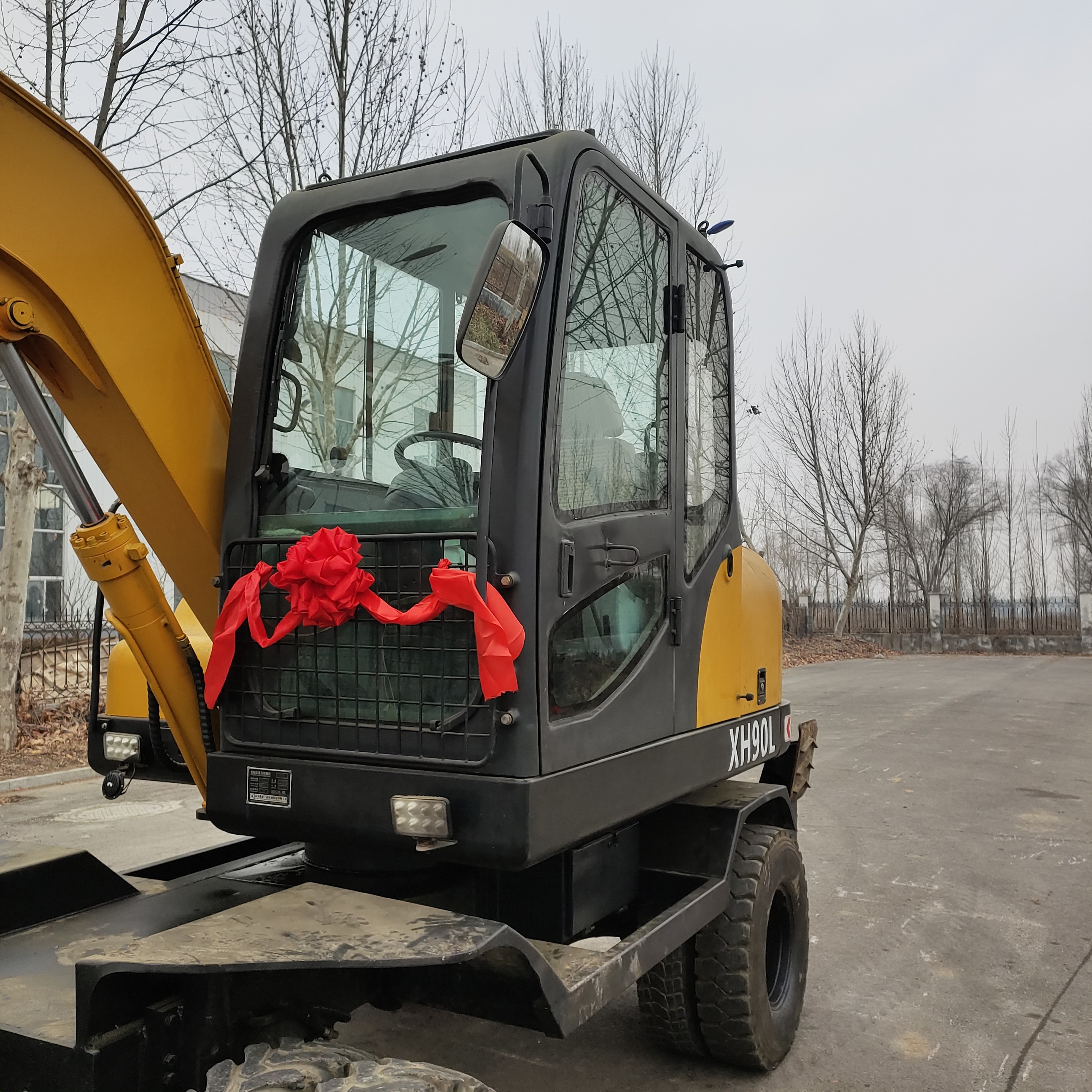 回馈客户 鑫豪 抓木机图片 轮式挖掘机价格 棉花夹 抓草捆