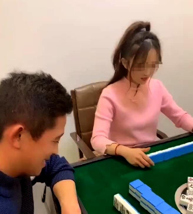 江苏一女子打麻将输钱,自愿跟三名牌友发生关系,牌友也算犯罪