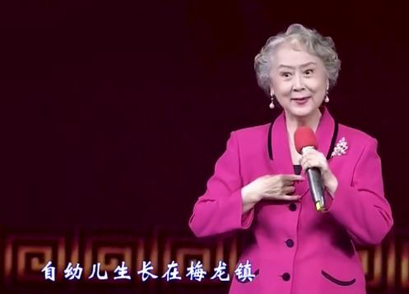 刘长瑜八十大寿,生日视频中,丈夫白继云罕见现身,如今家庭幸福
