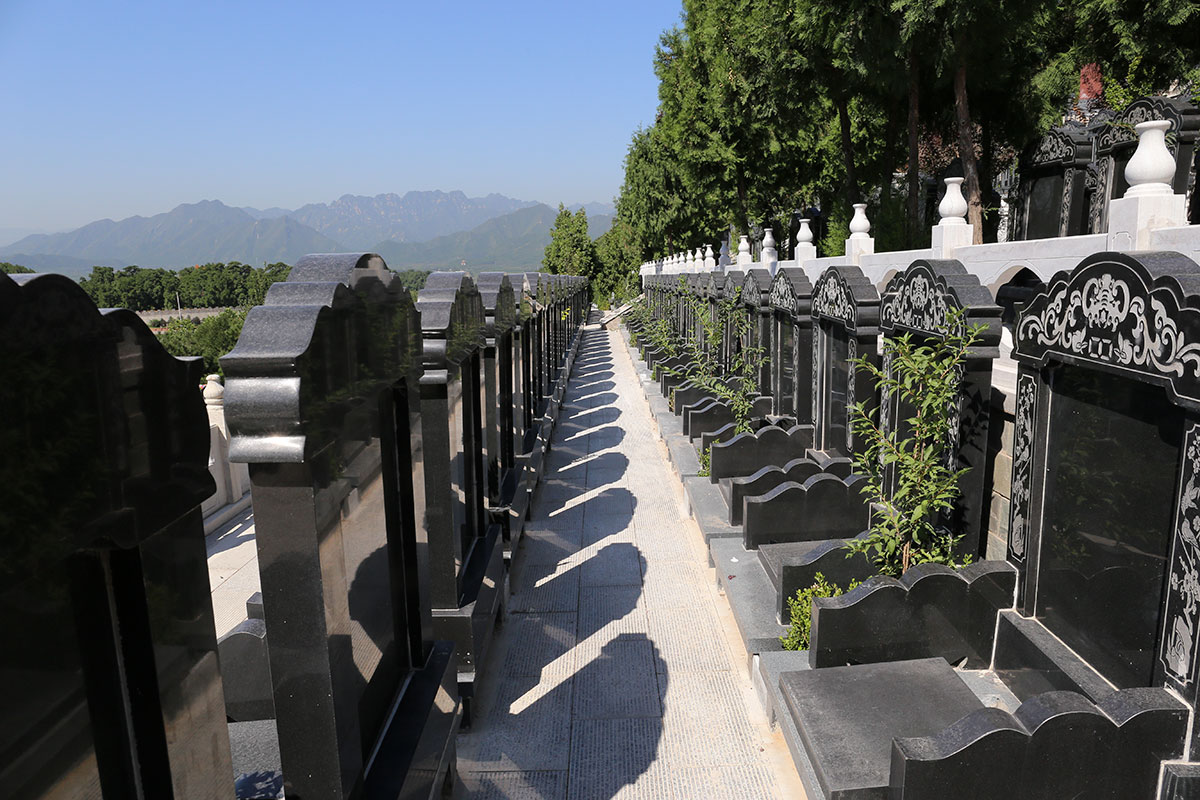 德陵公墓位置在哪?环境怎么样?交通路线怎么走?