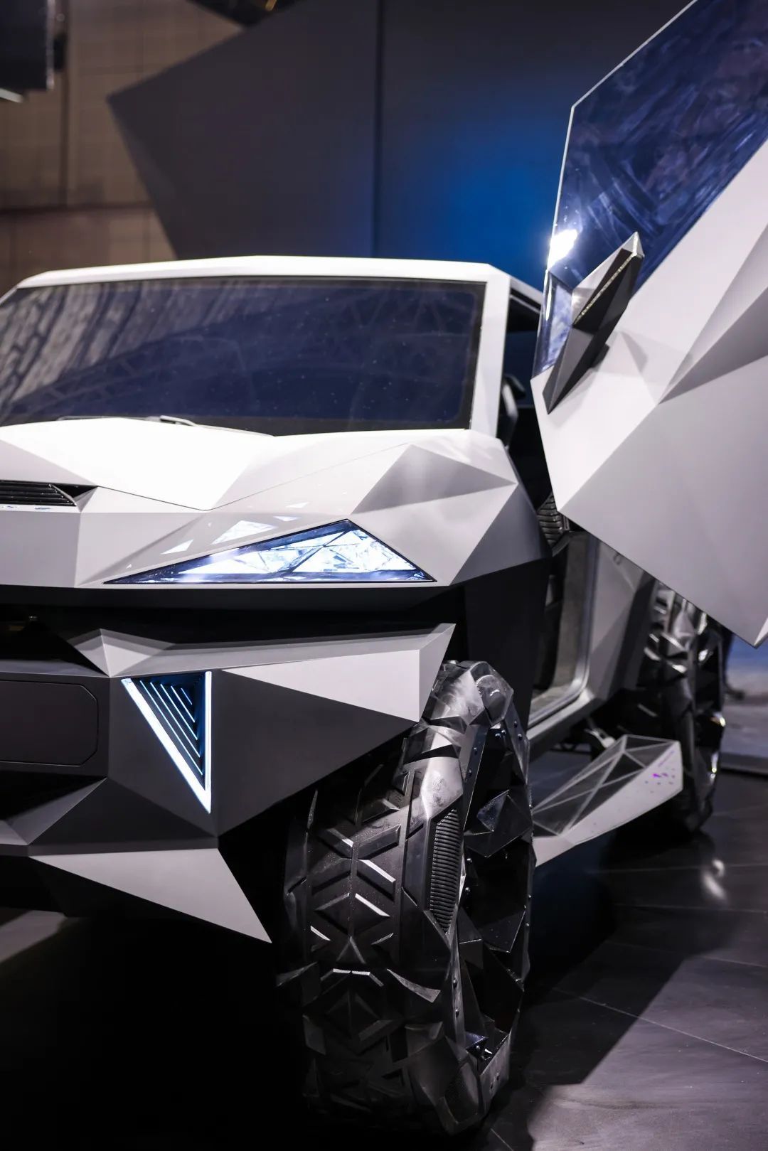 仿佛身处外太空~盘点上海车展上那些外形奇特的车