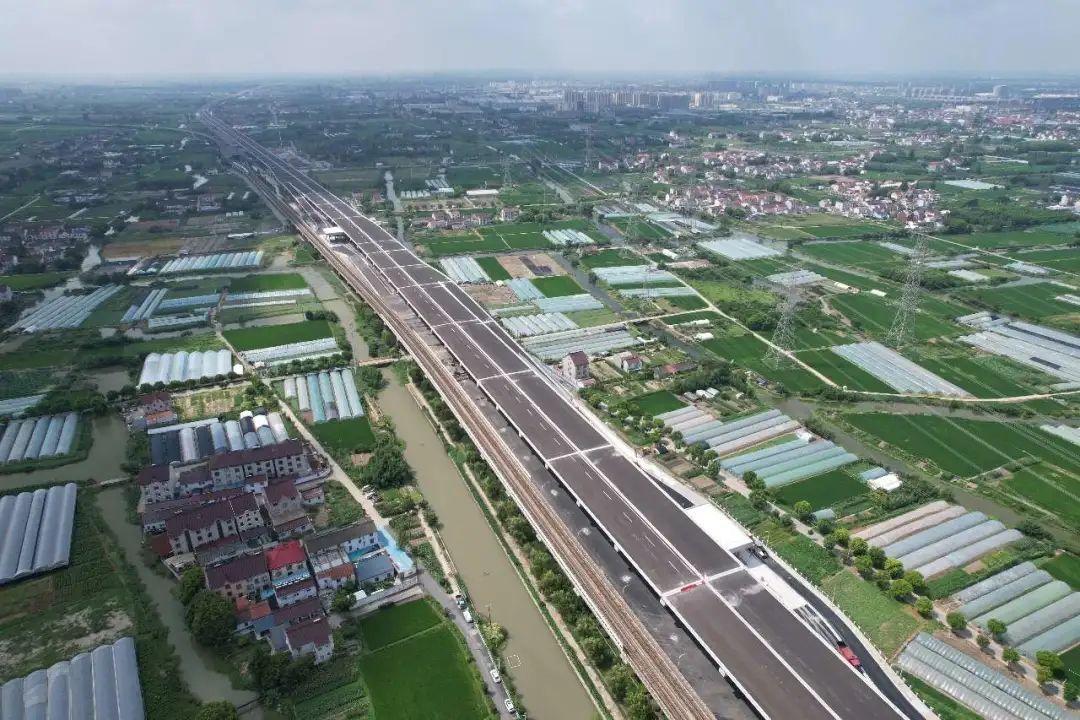 s3公路建设加快推进,高架系统下月具备通车条件