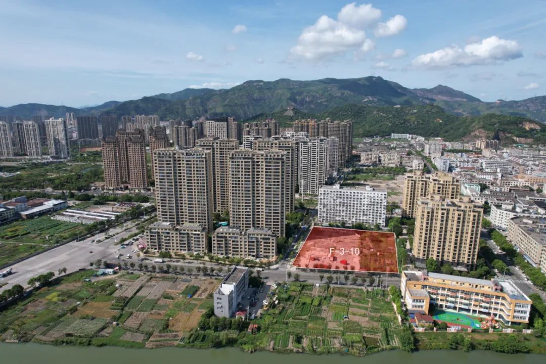 起拍价7000元/㎡,塘下中心区一地块出让