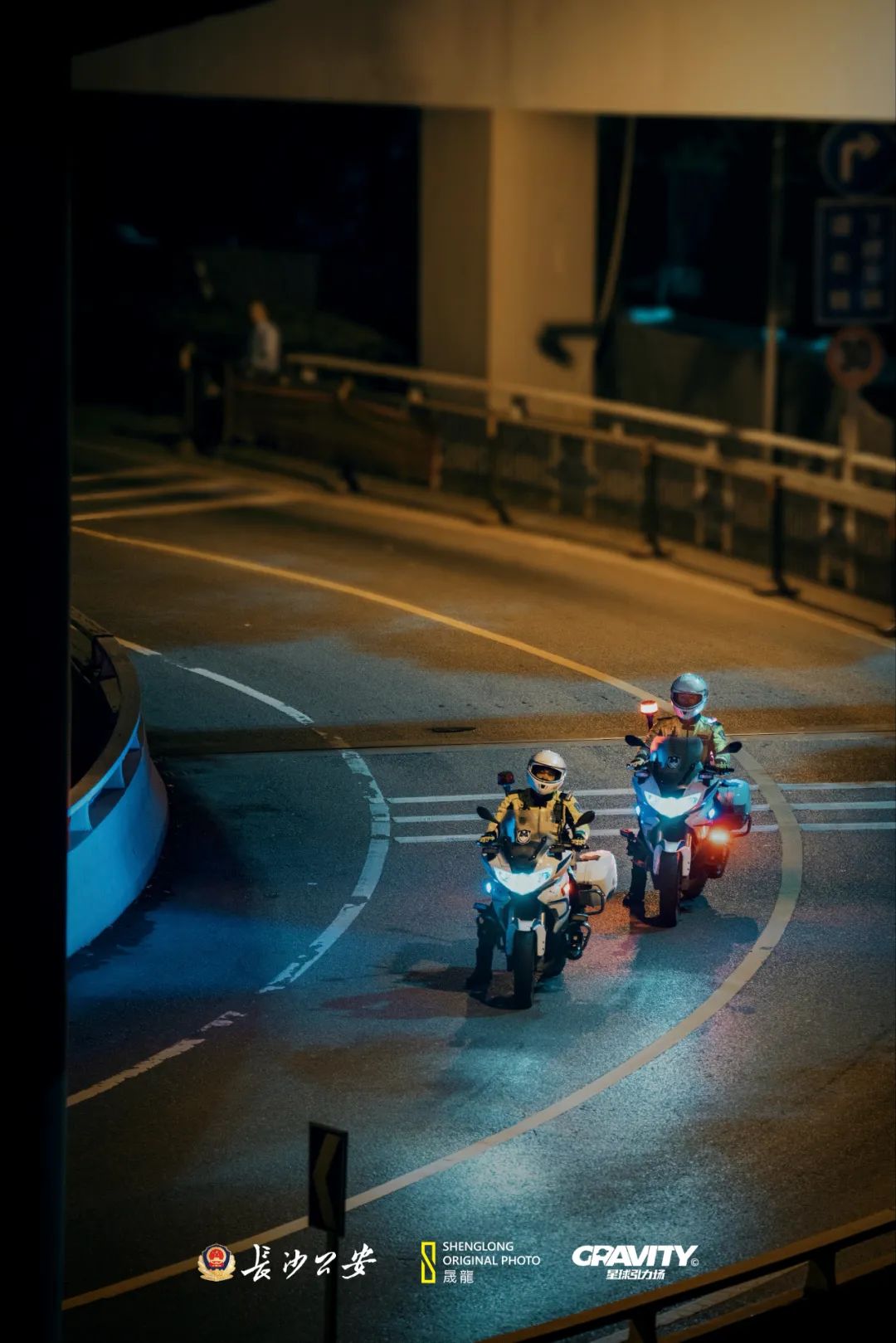 凌晨两点半的解放西,我替你们看过了!