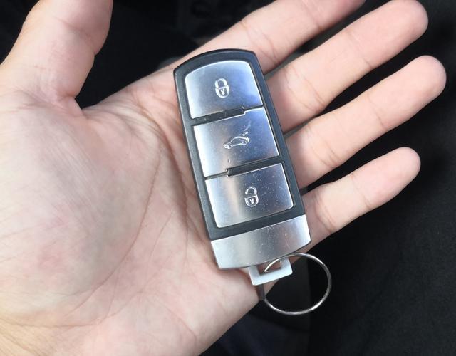 迈腾汽车钥匙遥控不灵敏求教
