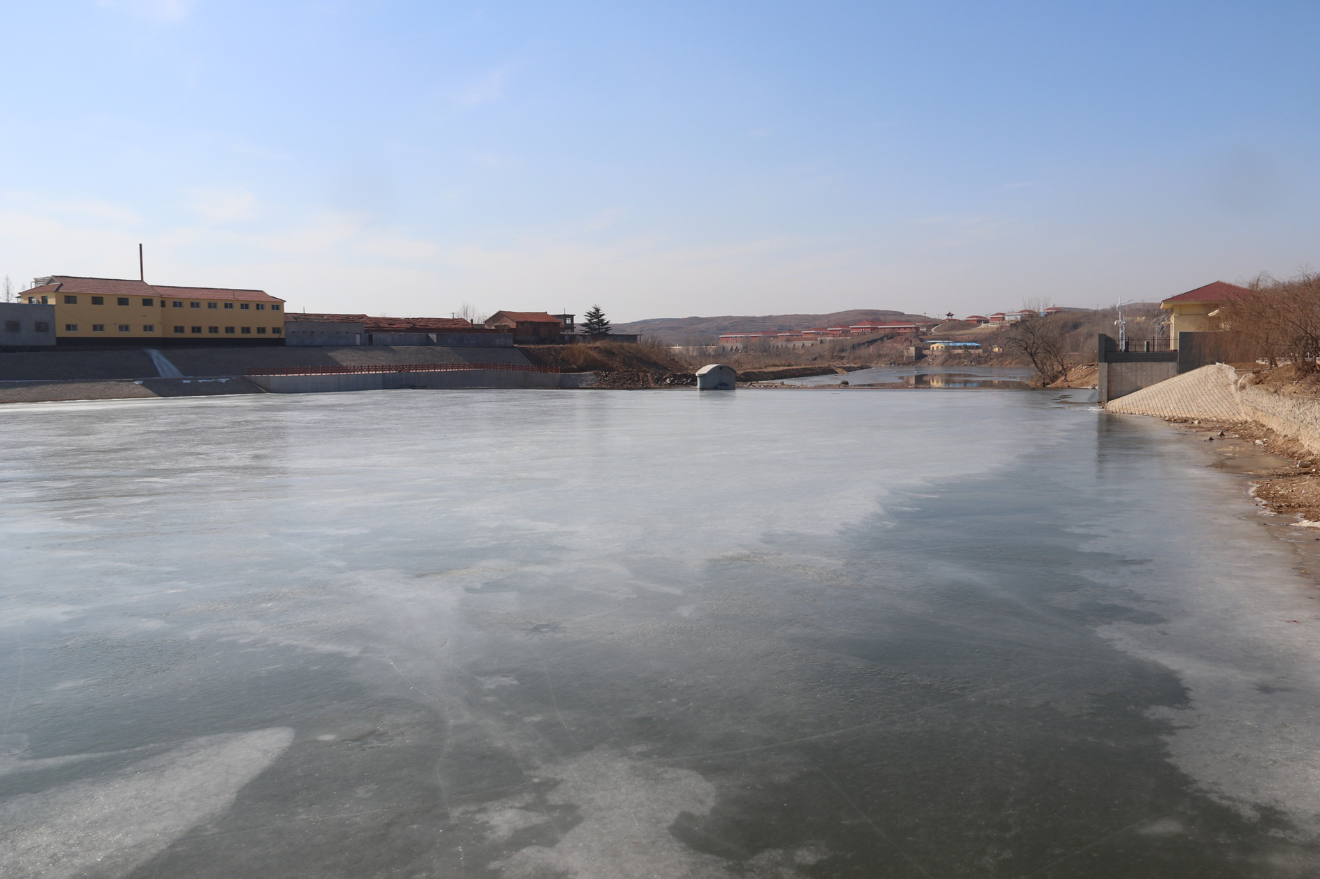 看图:莱阳市万第镇胡留村,是观赏"富水河"风光的好去处