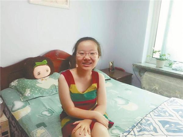 两城爱心照亮"渐冻女孩"求学路