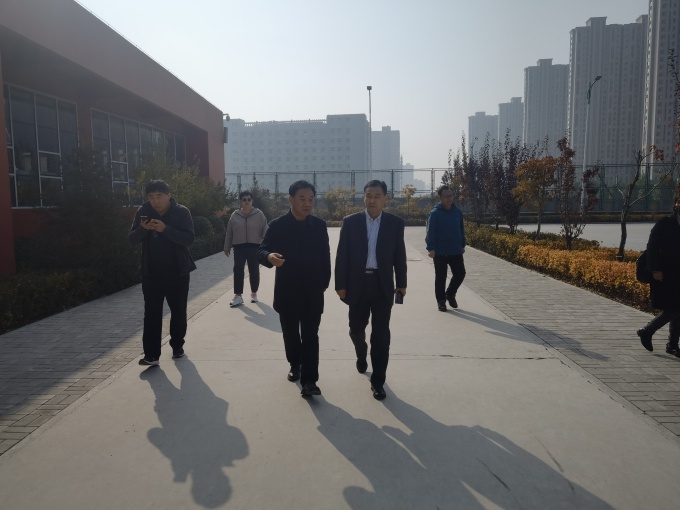 市人防办刘彦忠主任深入实验小学等人防工程督导检查