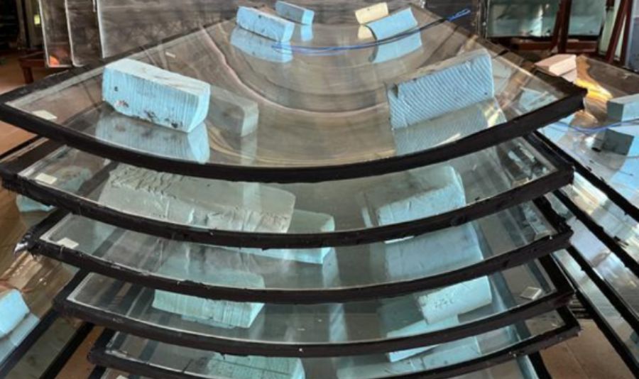 可应用在车上的电加热玻璃