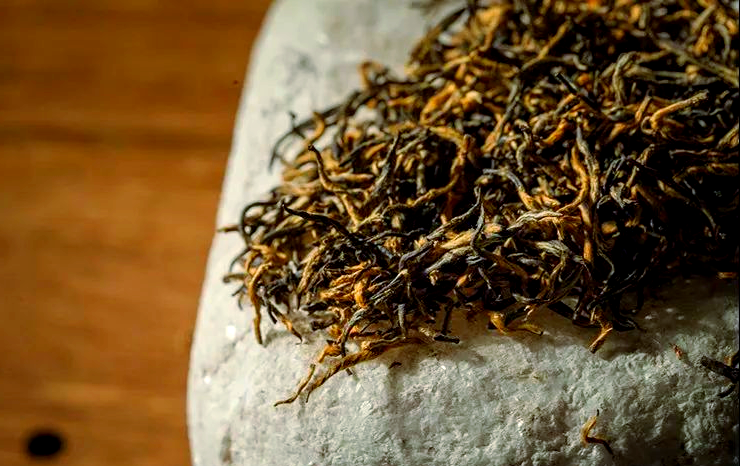 宜兴阳羡茶:从贡茶到文人雅韵的文化旅程