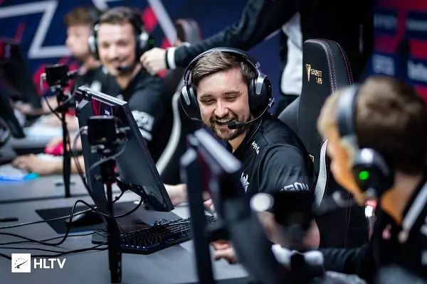 「一竞技csgo」g2在线下赛事连赢17张地图,并列历史前三