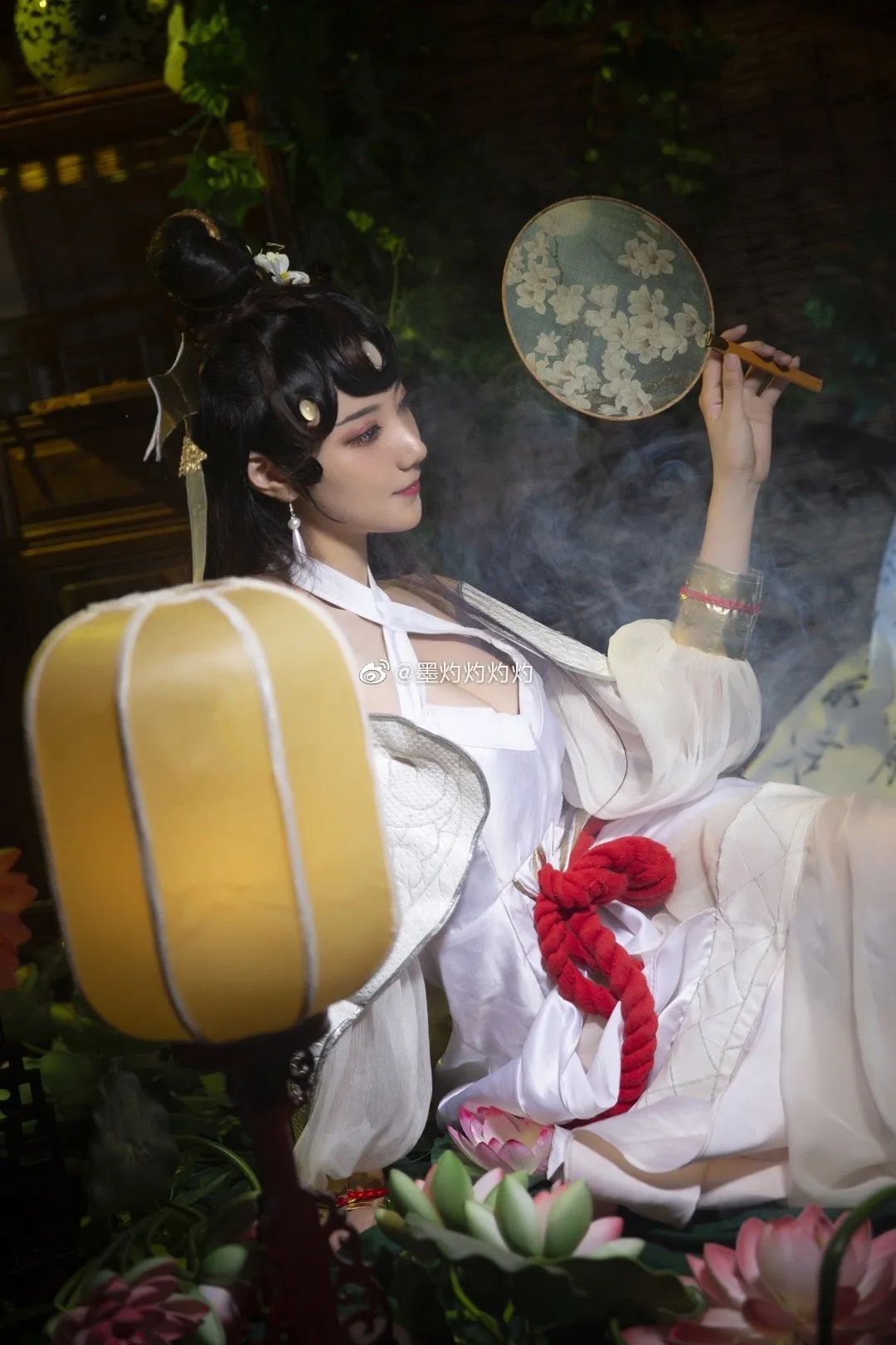 王者荣耀cos:这一期的大乔-白蛇,看起来有点凶哦