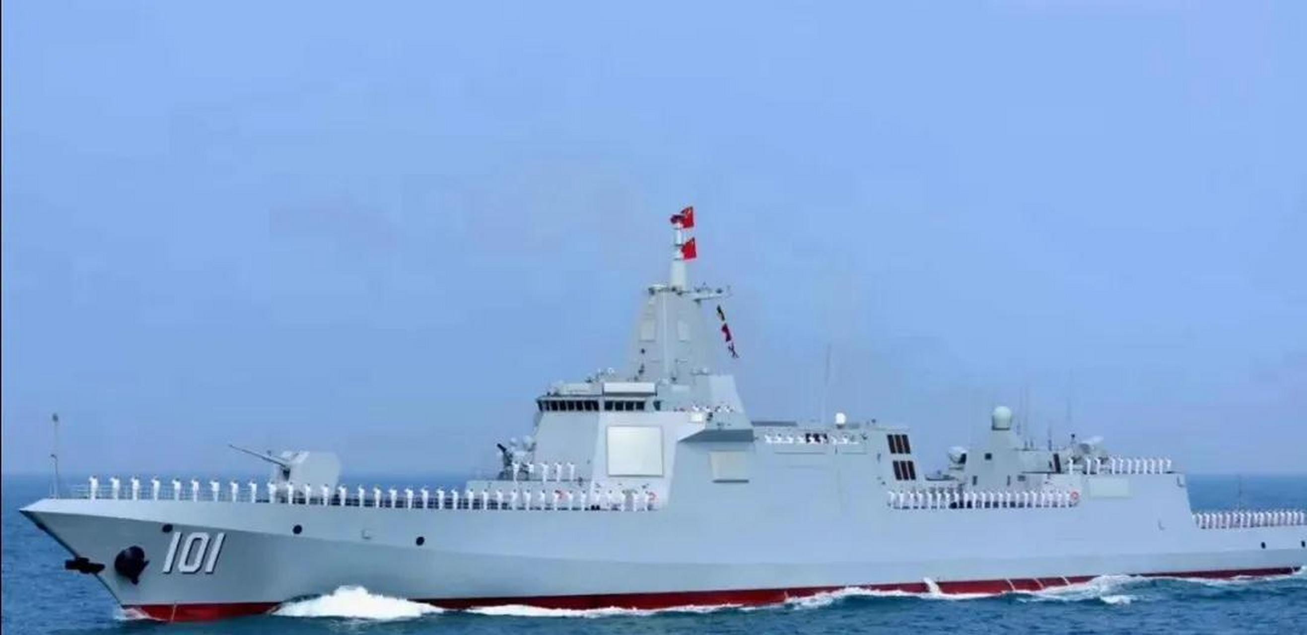 八艘055大型导弹驱逐舰已经到位,在感叹中国海军快速发展的前提之下