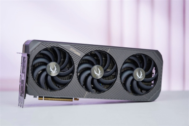 索泰RTX 5090 D v2 24GB SOLID OC显卡评测：性能依旧最强没有对手 顶级玩家的最佳选择
