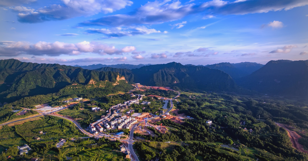 来凤县绿水镇:共绘农业新篇章,打造生姜特色小镇