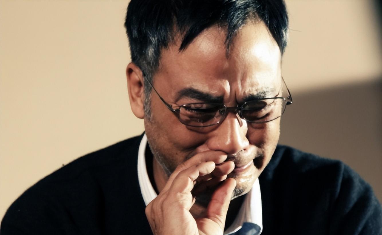 演员任达华:出道43年0绯闻,为爱丁克,50岁老来得子泪流满面
