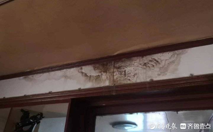 群租房两室变四间,水管破裂楼下住户遭殃,中介:已有解决方案