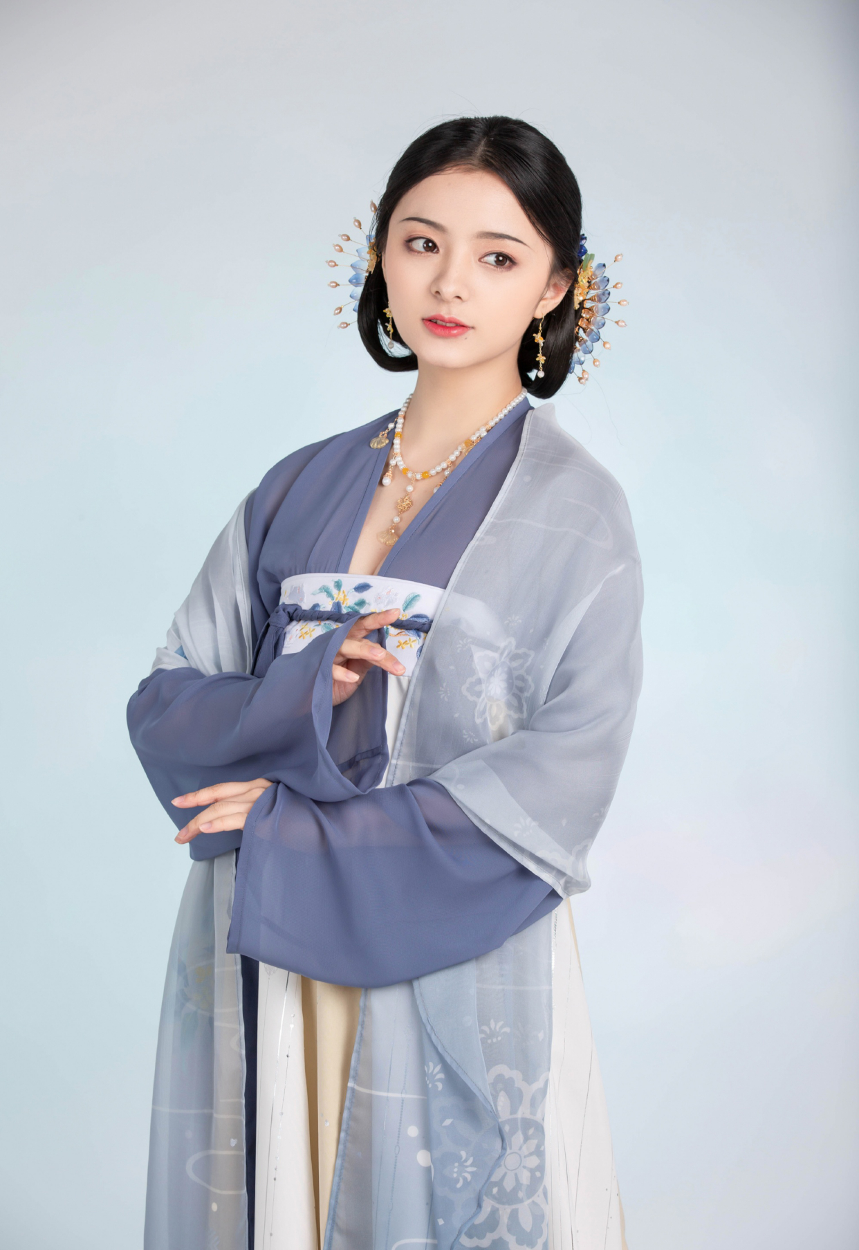 汉服的形制很多,唐制飘逸,明制大气,你最喜欢哪一种?