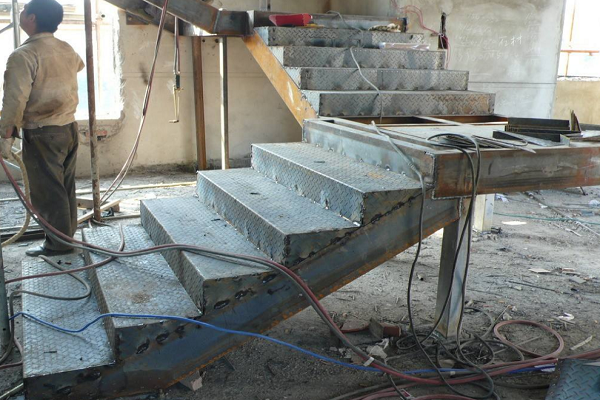 钢结构楼梯报价