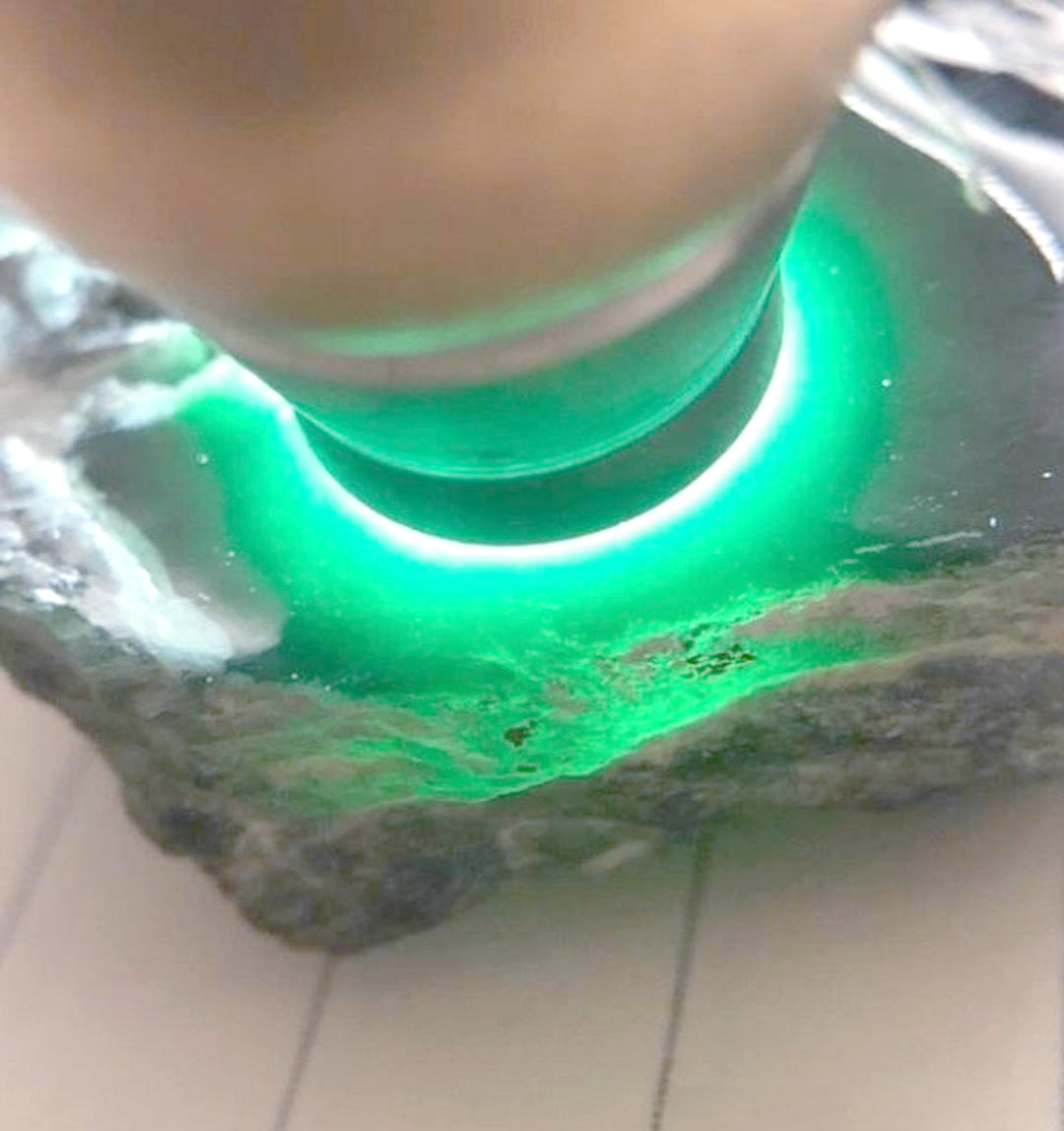 全面解析冰种墨翠翡翠原石的真伪辨别方法