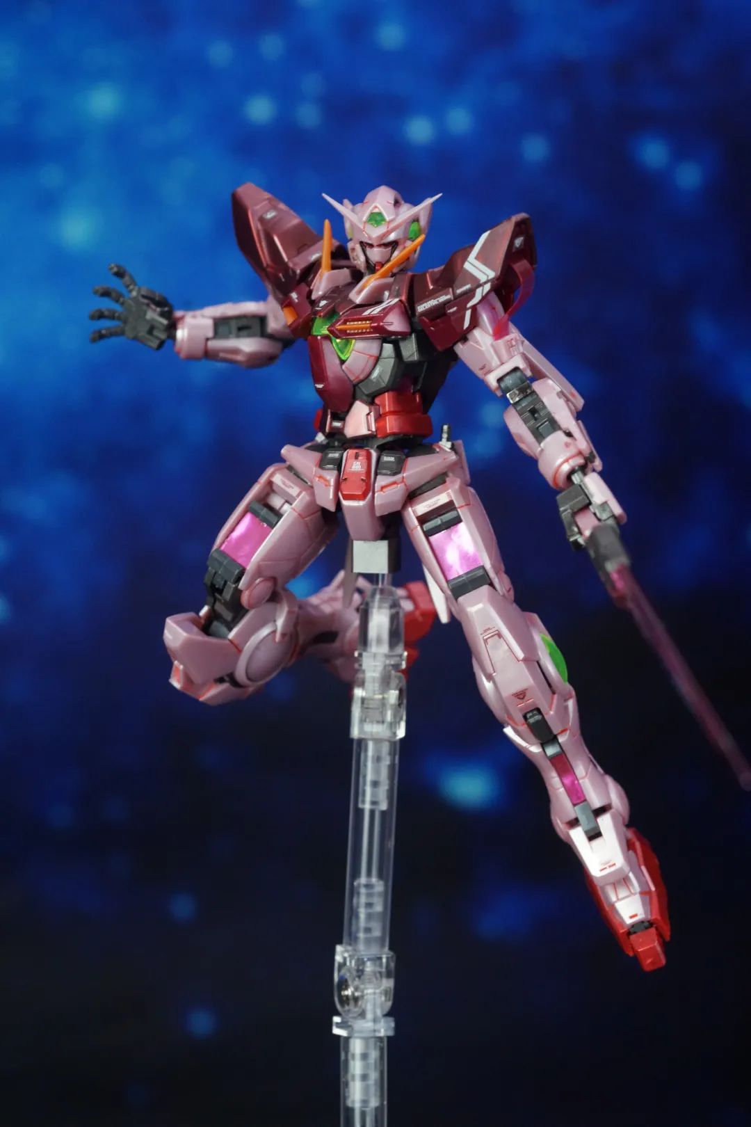 万代rg三红能天使