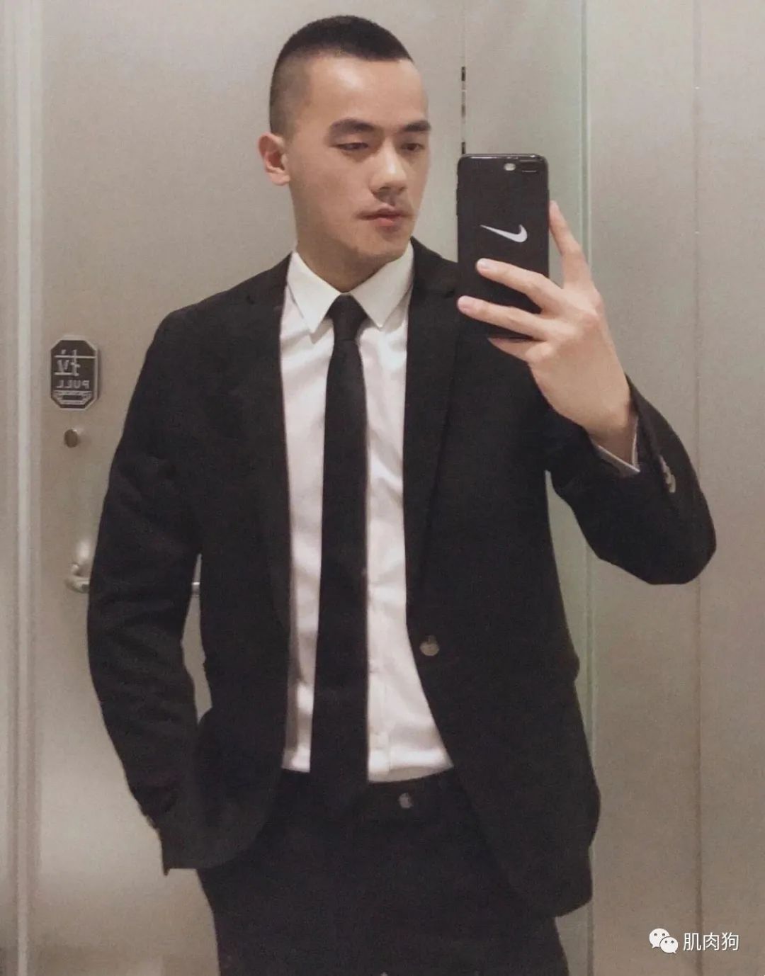 男生最帅正装照刷屏,小姐姐们不淡定了