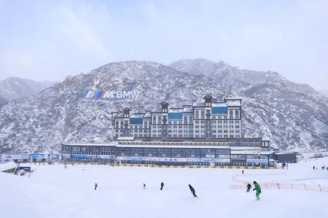 暴雪猛烈树林营业崇礼万龙滑雪场