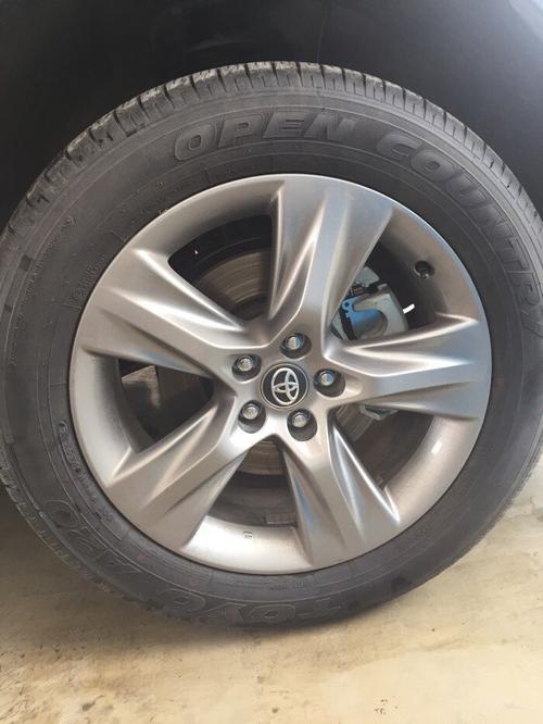 1,钻石轮胎,也被称为diamond轮胎,是源自广州丰力橡胶轮胎有限公司的