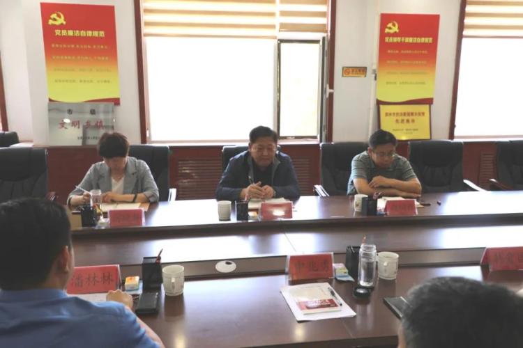 滨州:市人大常委会副秘书长,信访局局长冯永田一行到沾化区泊头镇调研