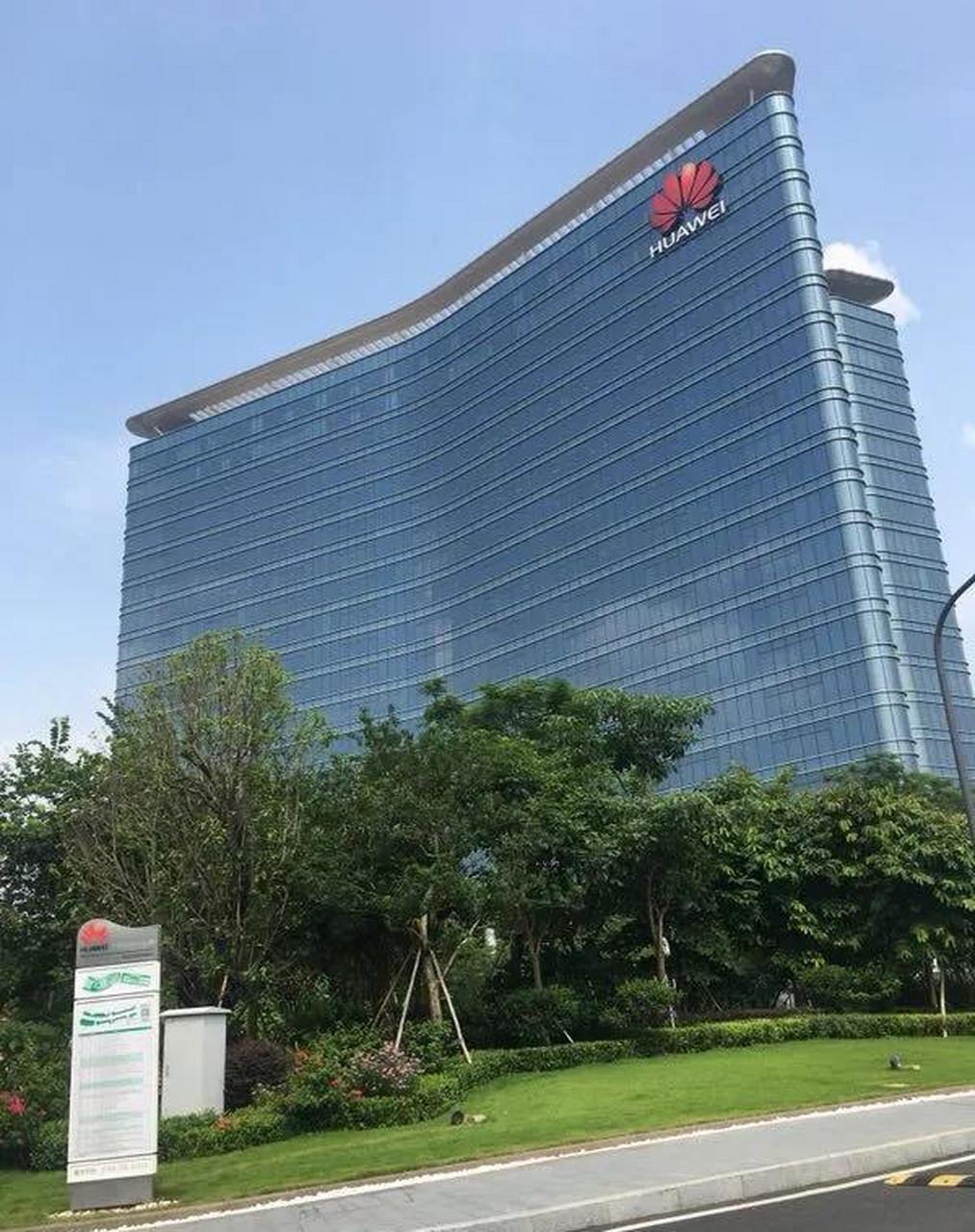 全球禁用华为手机的国家 第一个———美国  第二个———加拿大  第