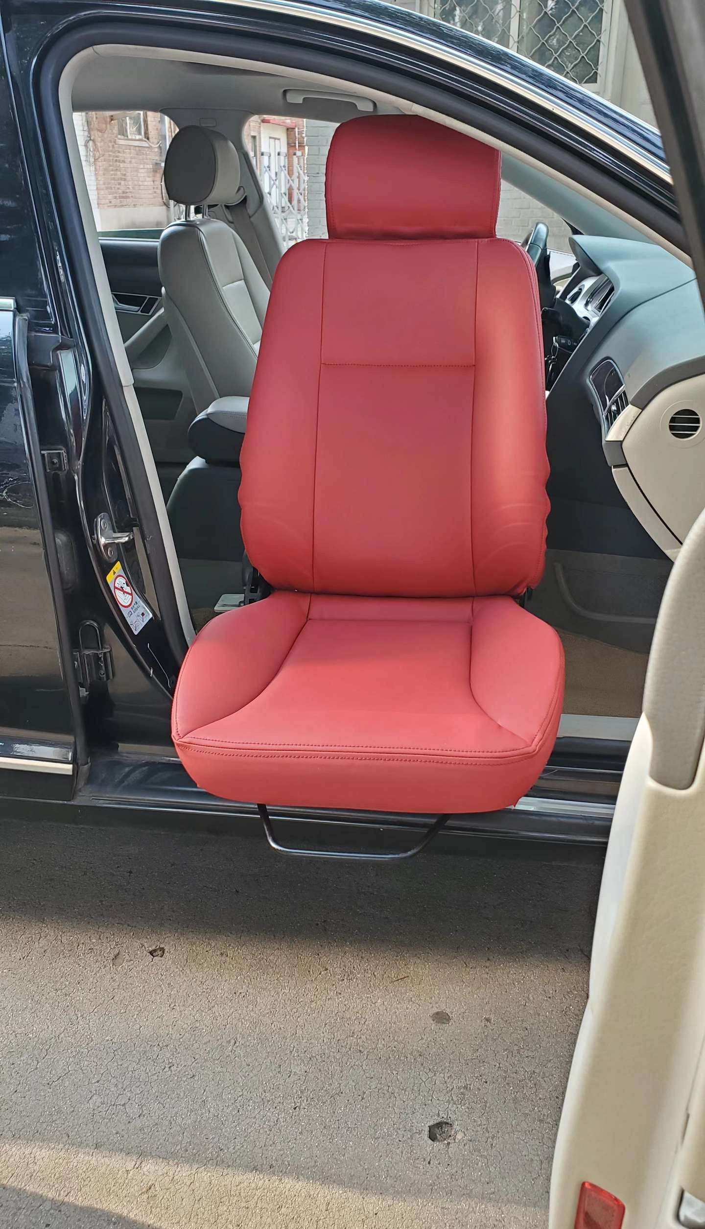 残疾人汽车座椅/行障人士上下车用的汽车座椅/福祉座椅