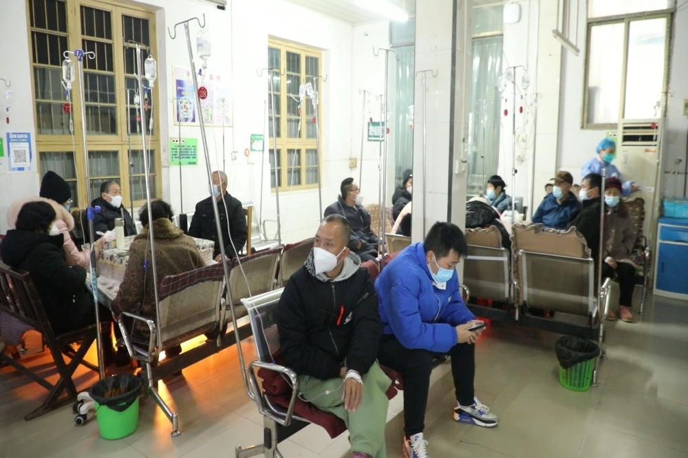 新田县人民医院:扩容发热门诊 医护人员坚守一线护平安